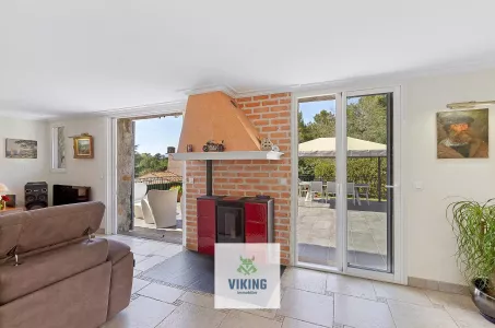 11 Chemin des Pins, 06530 Peymeinade, France