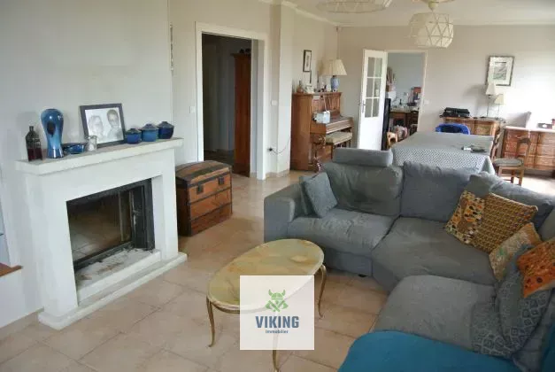 Maison 9 pièces 200 M²