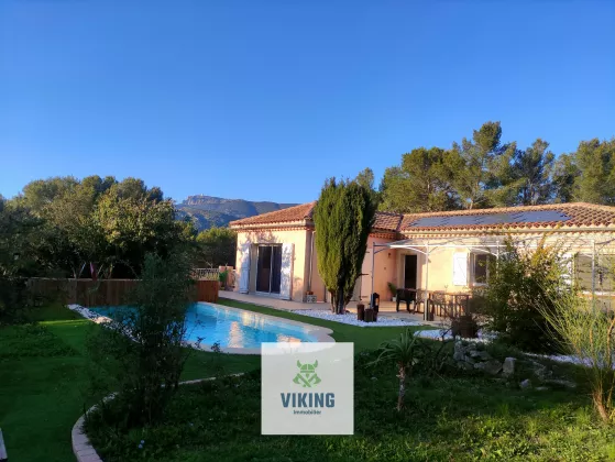 13780 Cuges-les-Pins, France