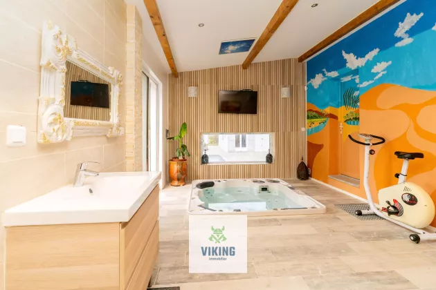 Rue Annie d'Arco, Marseille, France