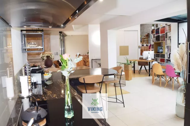 Maison de ville avec une qualité de rénovation exceptionnelle