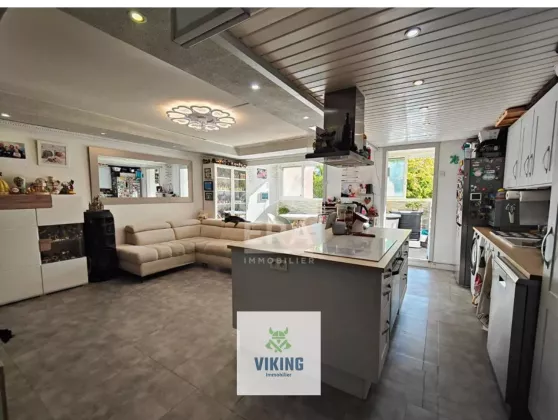 13127 Vitrolles, France