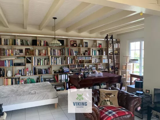 03700 Bellerive-sur-Allier, France