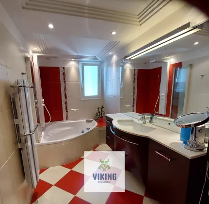 11 Chemin des Pins, 06530 Peymeinade, France