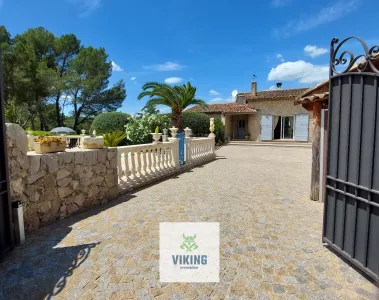 11 Chemin des Pins, 06530 Peymeinade, France