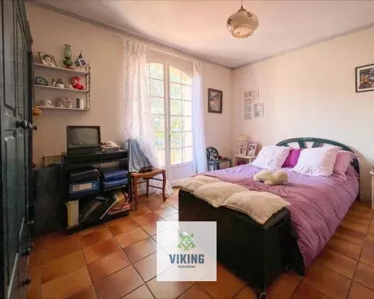 13330 Pélissanne, France