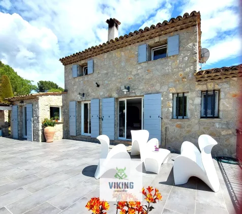 11 Chemin des Pins, 06530 Peymeinade, France