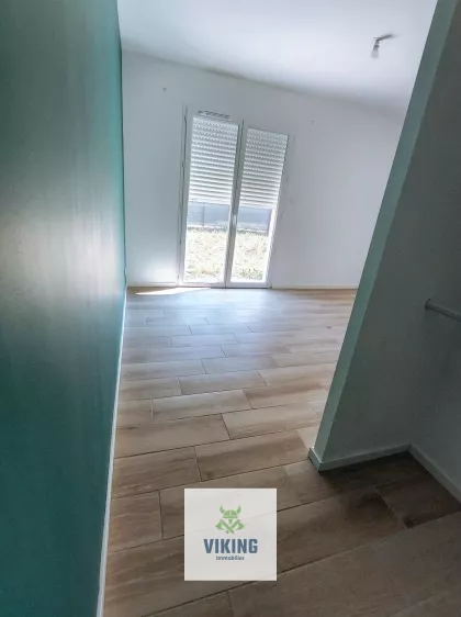 Maison moderne 2023 – Économe DPE A – Plain-pied T4 – Garage – Jardin clos